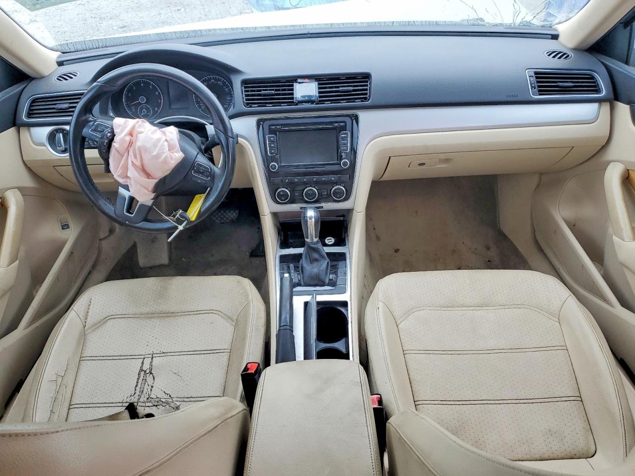2012 VOLKSWAGEN PASSAT SE photo 15