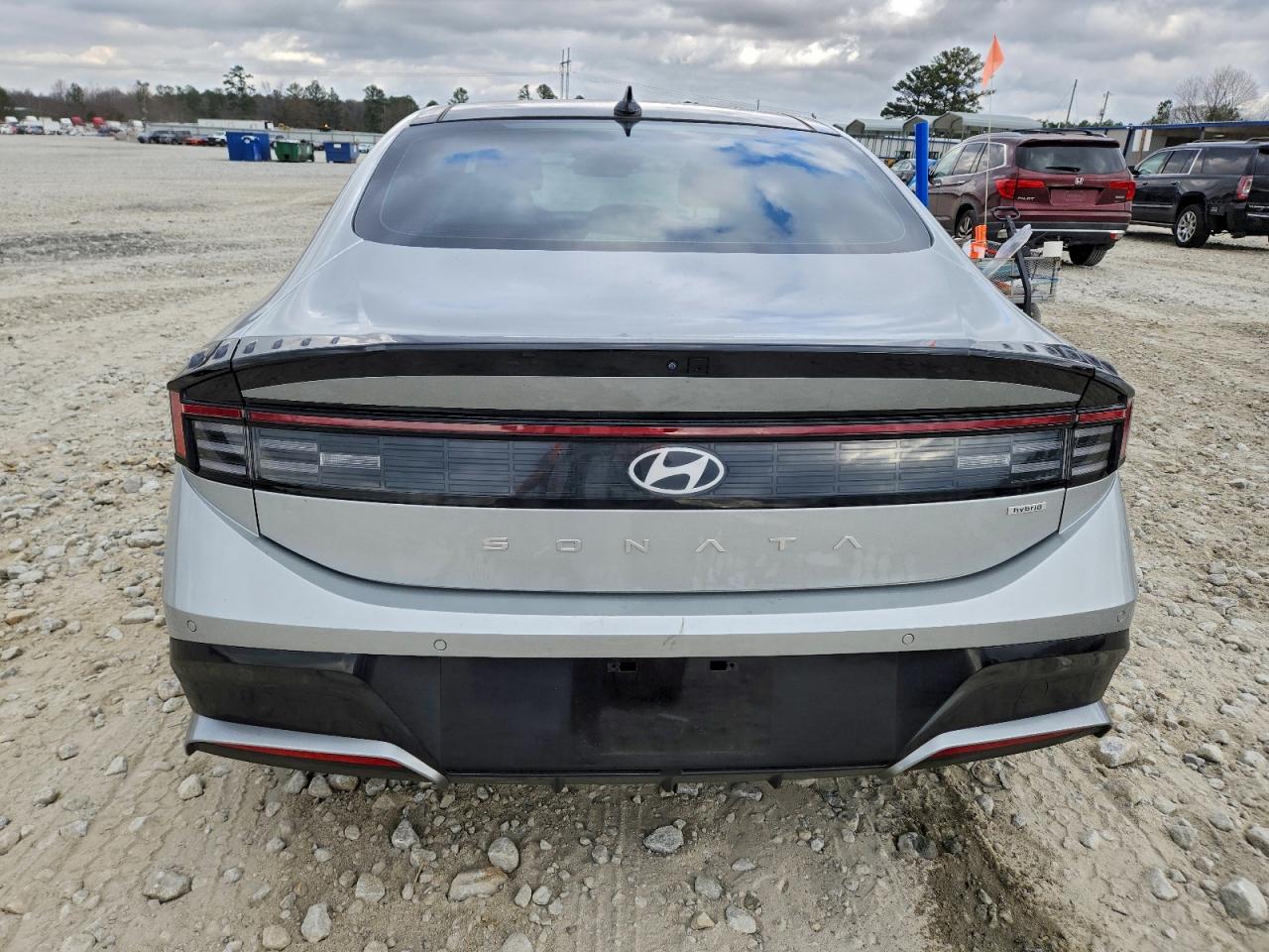 2025 HYUNDAI SONATA HYBRID photo 6