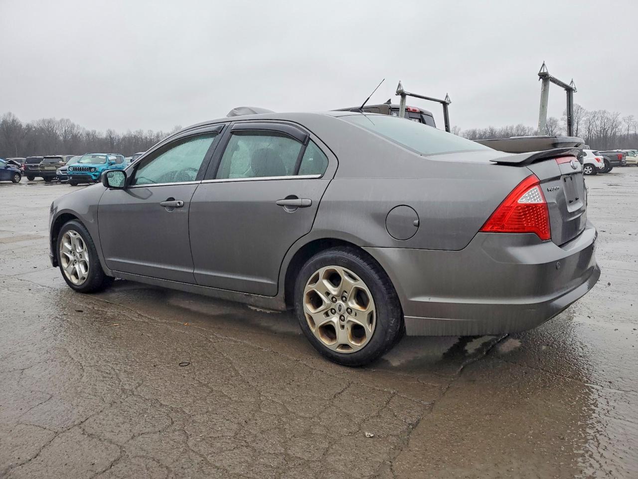 2011 FORD FUSION SE photo 2