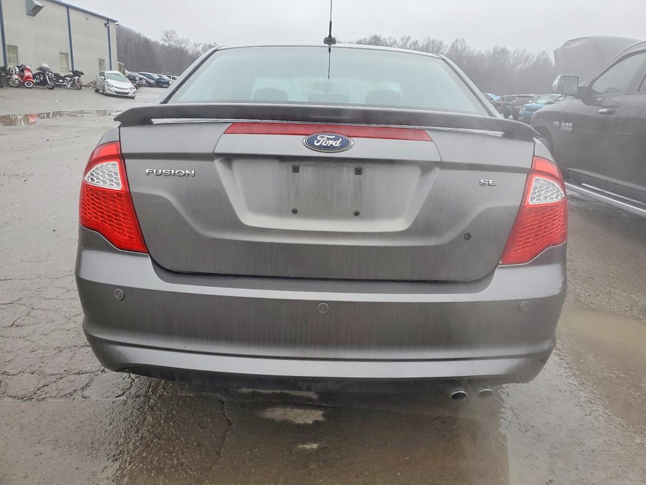 2011 FORD FUSION SE photo 6