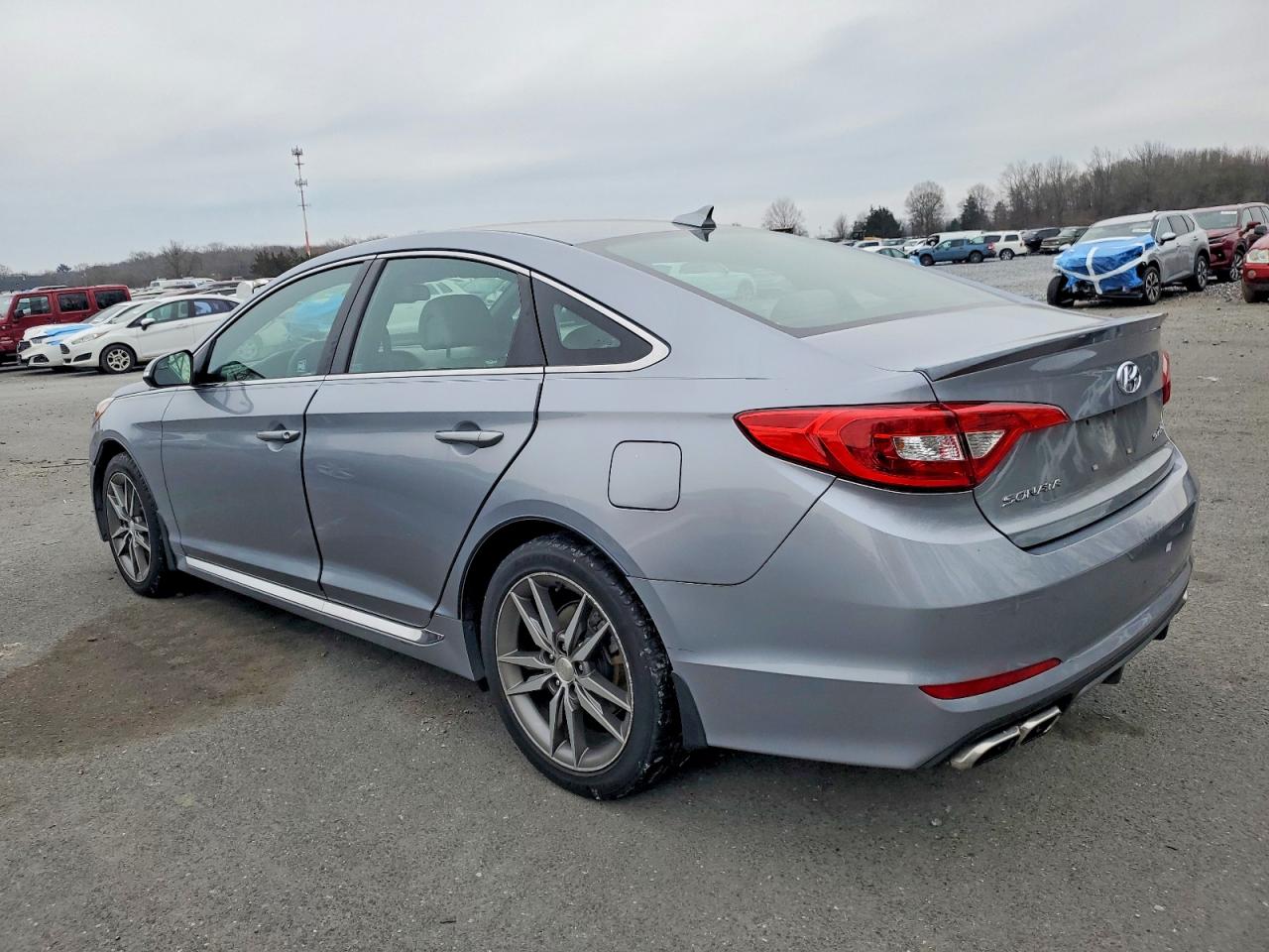 2017 HYUNDAI SONATA SPORT photo 2