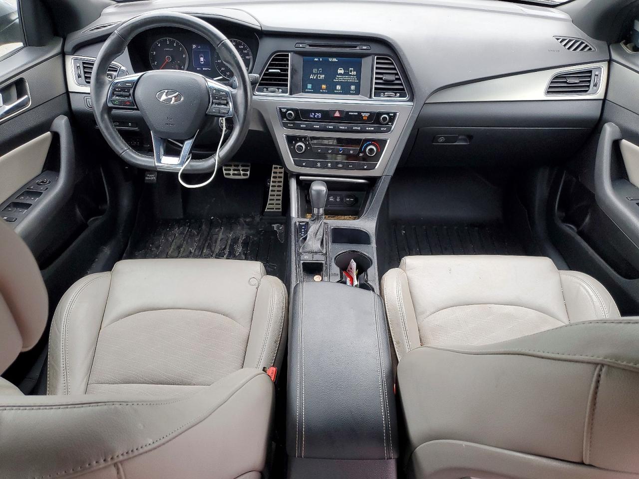 2017 HYUNDAI SONATA SPORT photo 8