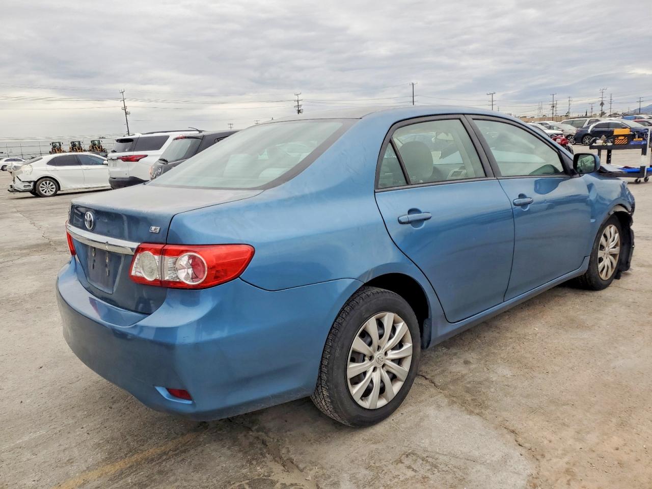2012 TOYOTA COROLLA BASE photo 3
