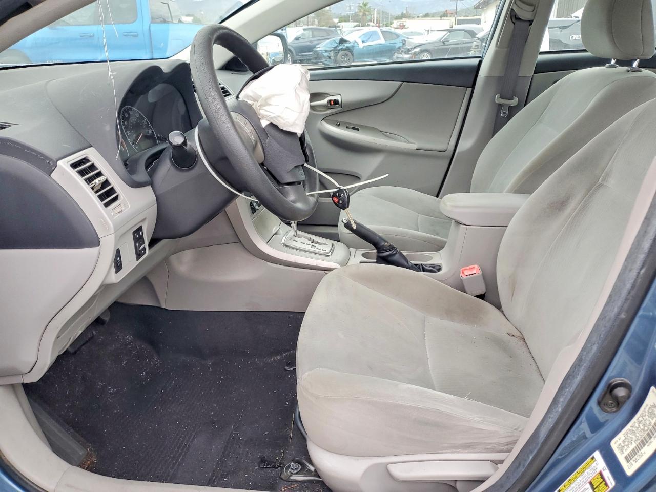 2012 TOYOTA COROLLA BASE photo 7
