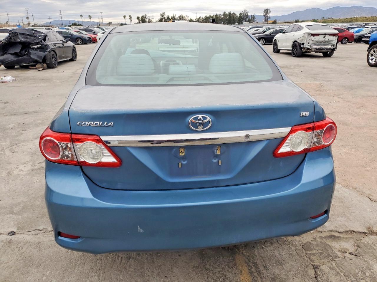 2012 TOYOTA COROLLA BASE photo 6