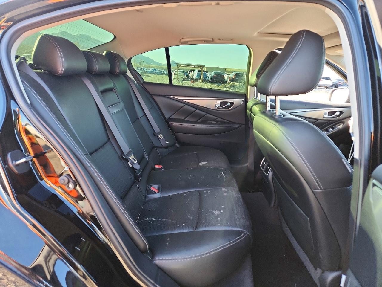 2018 INFINITI Q50 LUXE photo 10