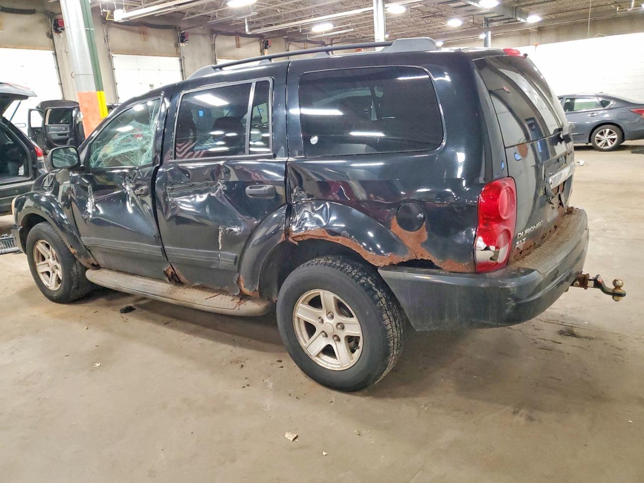 2004 DODGE DURANGO SLT photo 2