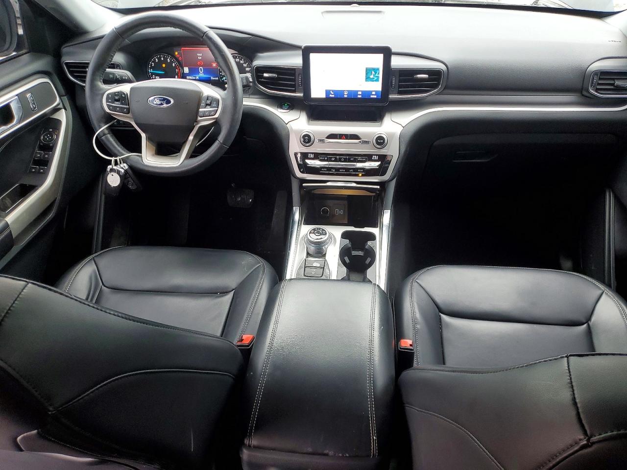 2021 FORD EXPLORER XLT photo 8