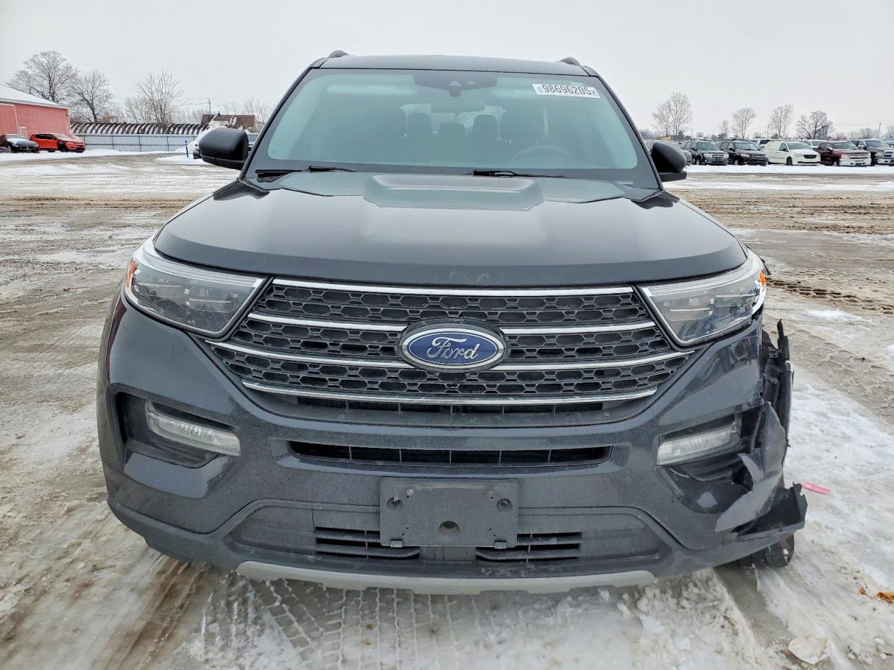 2021 FORD EXPLORER XLT photo 5