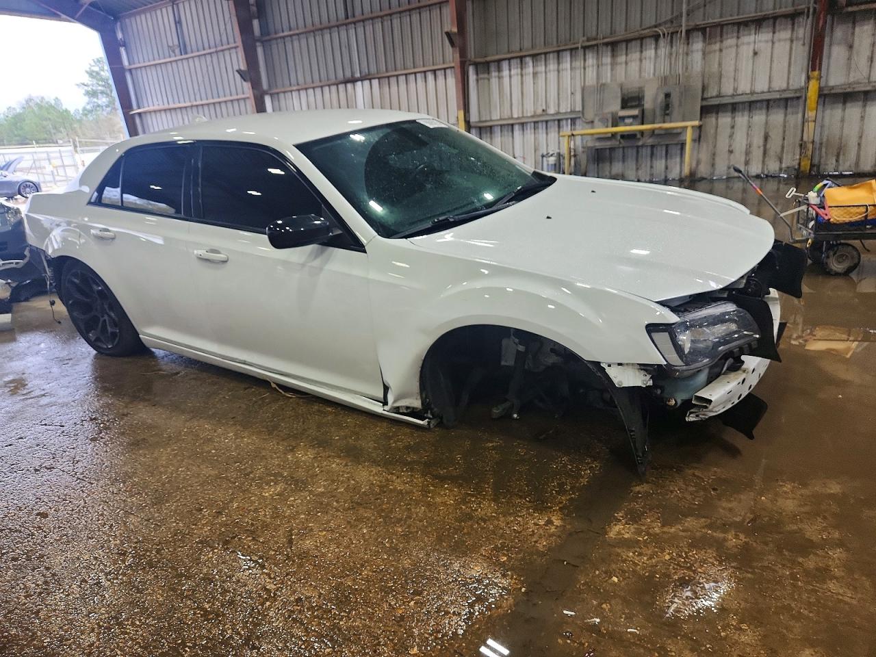 2019 CHRYSLER 300 TOURING photo 7