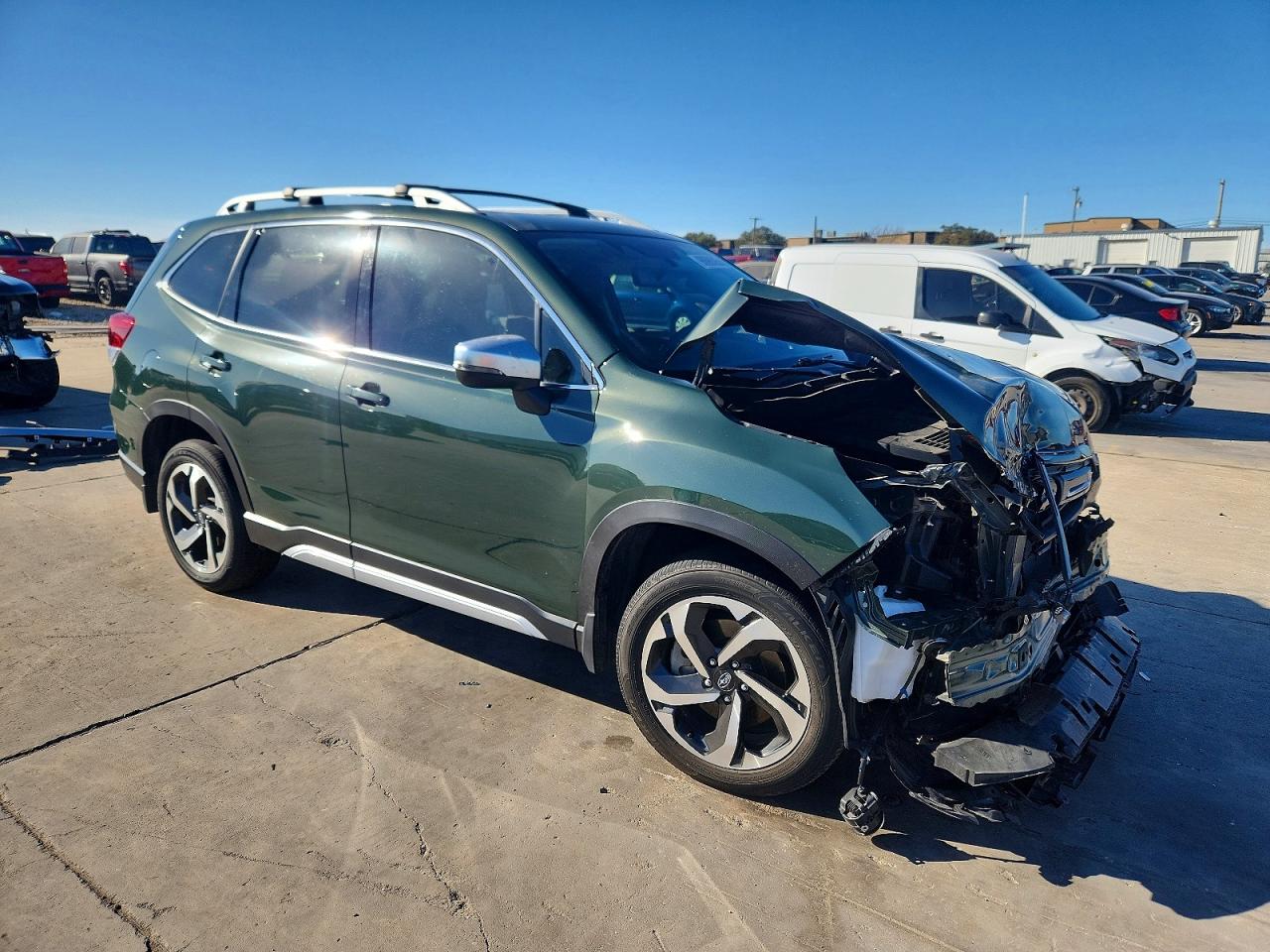 2024 SUBARU FORESTER TOURING photo 4