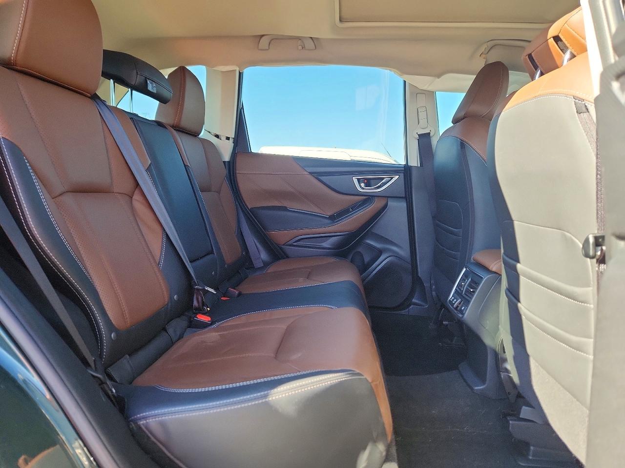 2024 SUBARU FORESTER TOURING photo 11