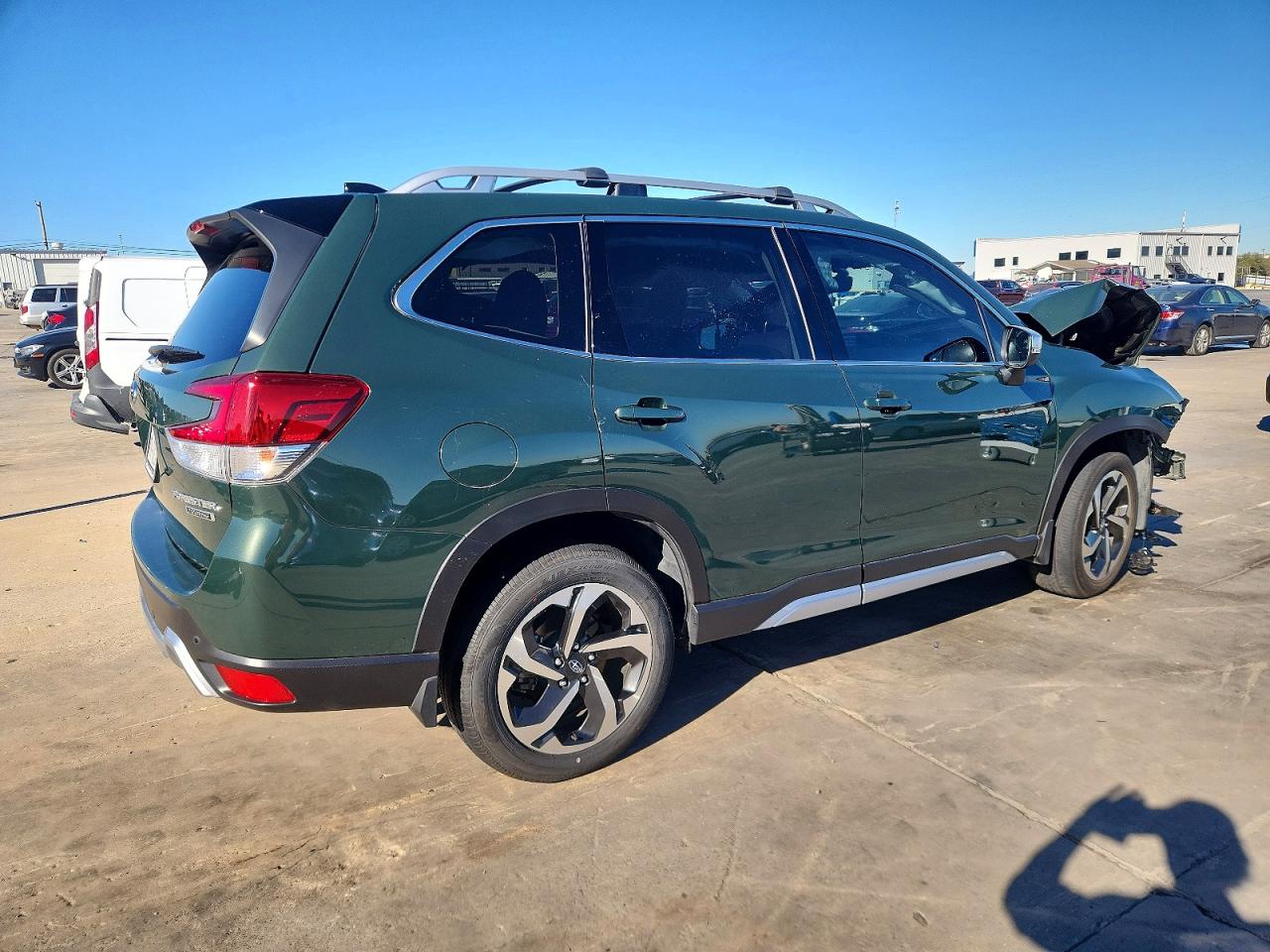 2024 SUBARU FORESTER TOURING photo 3