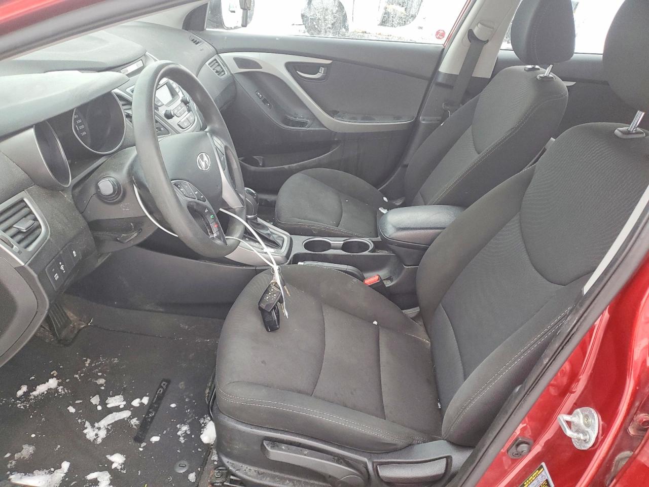 2016 HYUNDAI ELANTRA SE photo 7