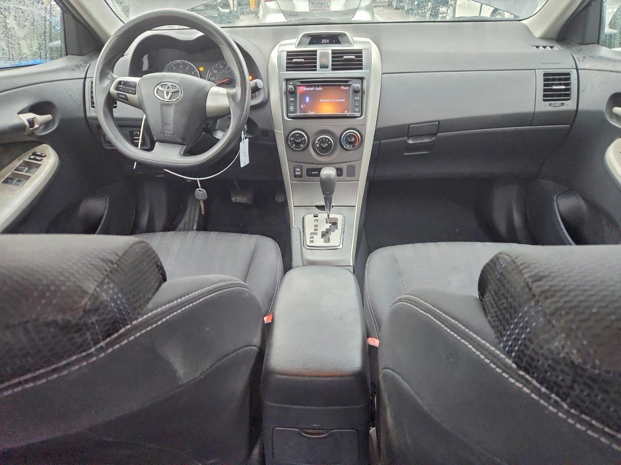 2013 TOYOTA COROLLA BASE photo 8