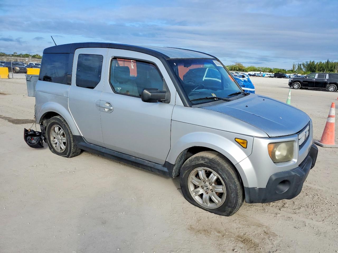 2007 HONDA ELEMENT EX photo 4