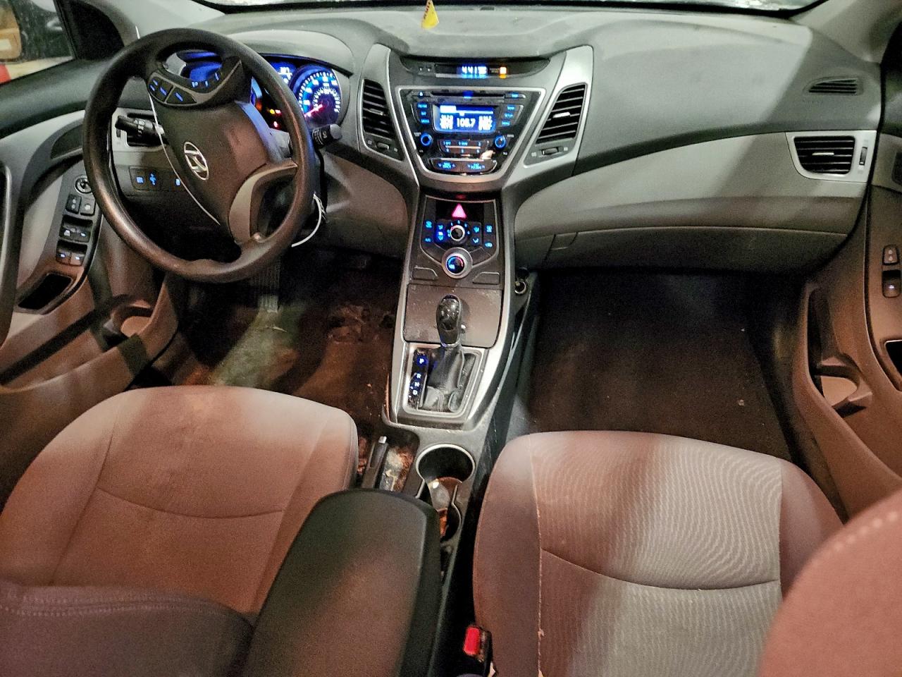 2014 HYUNDAI ELANTRA SE photo 8