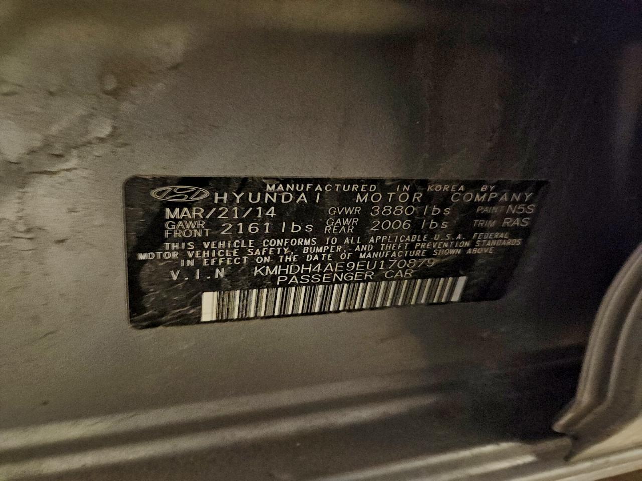 2014 HYUNDAI ELANTRA SE photo 12