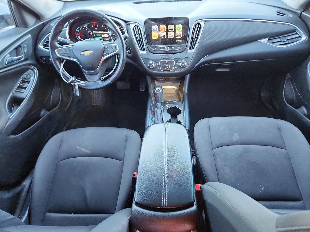 2018 CHEVROLET MALIBU LT photo 8