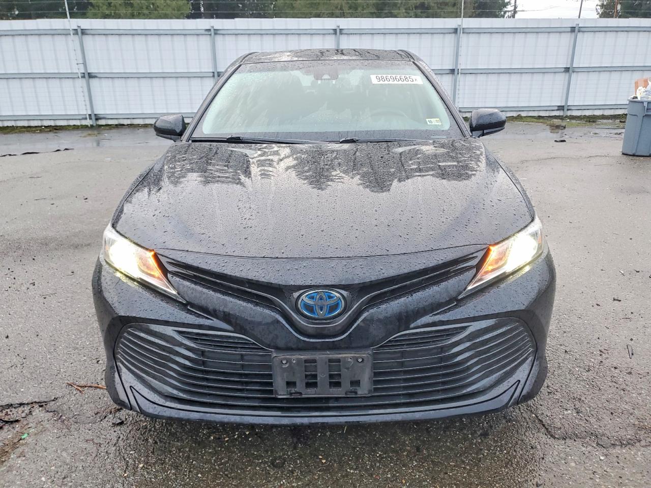 2020 TOYOTA CAMRY LE photo 5