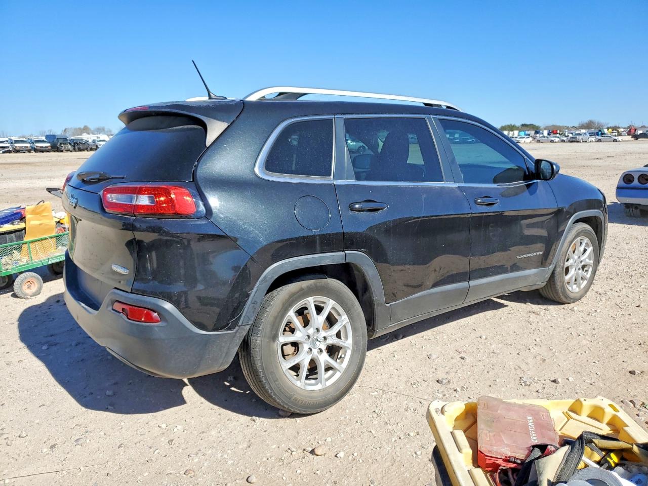 2015 JEEP CHEROKEE LATITUDE photo 3
