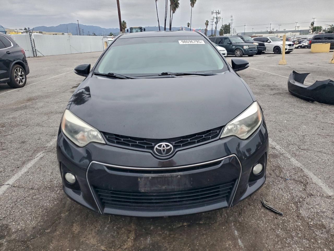 2014 TOYOTA COROLLA L photo 5