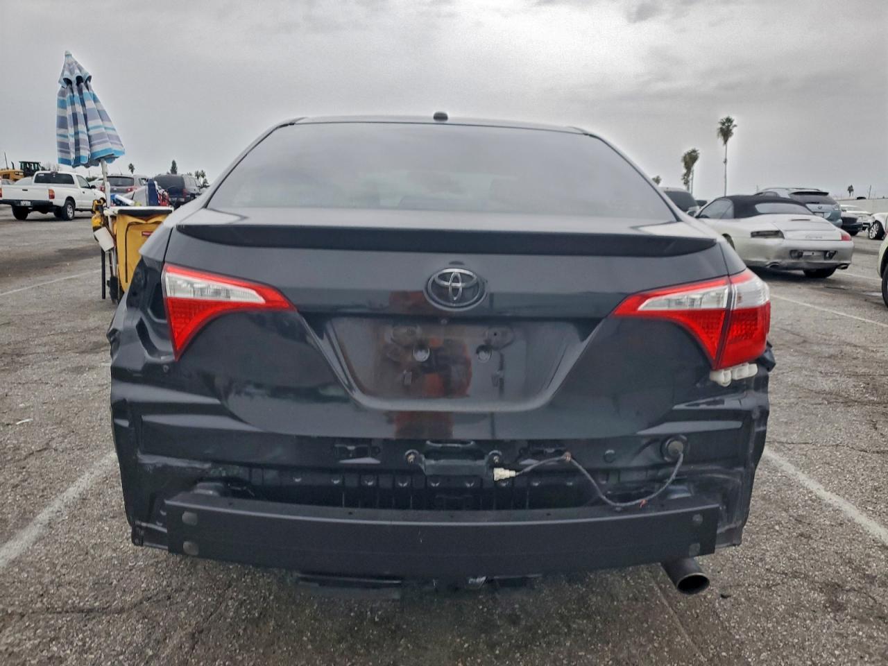 2014 TOYOTA COROLLA L photo 6