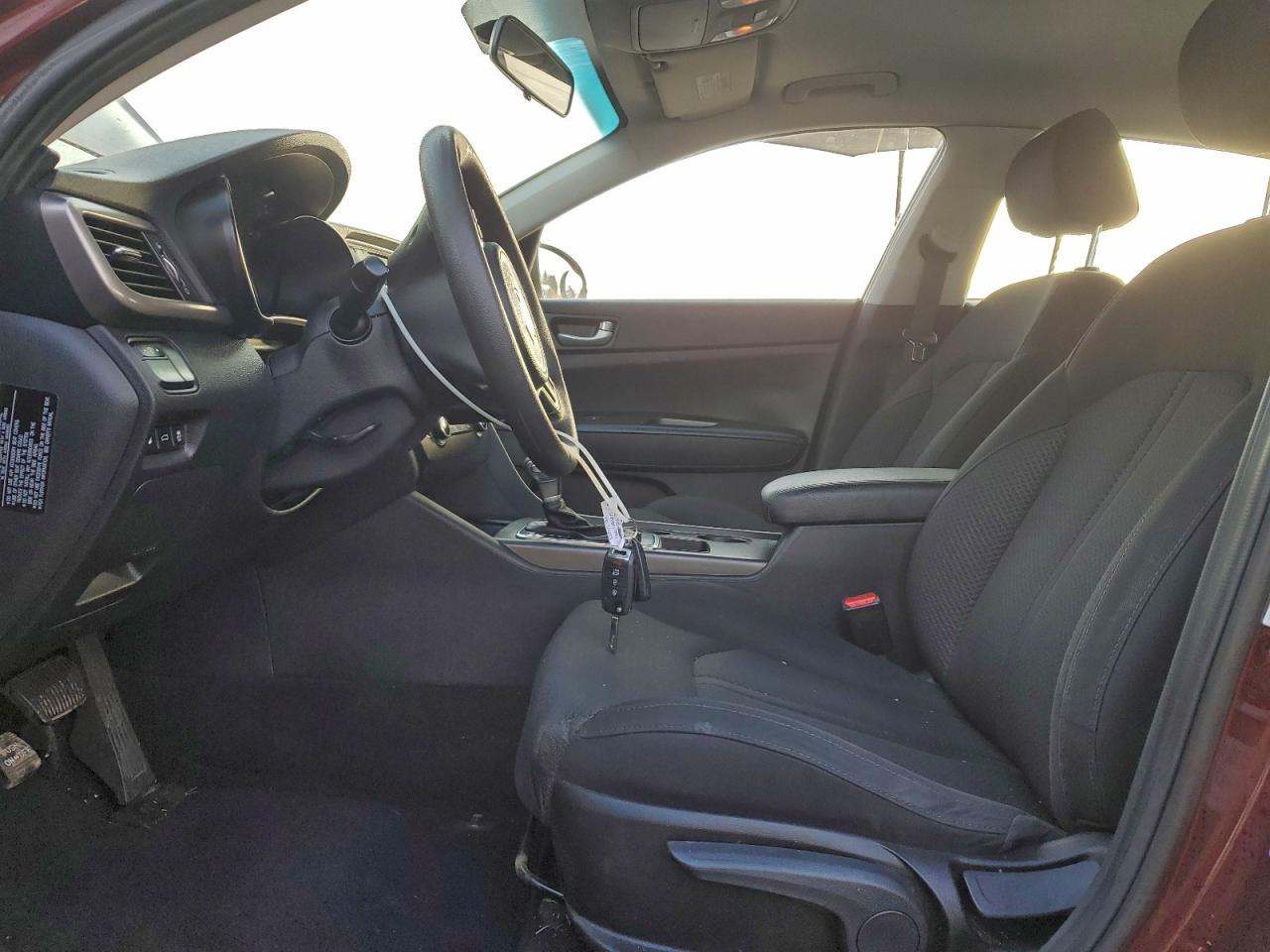 2016 KIA OPTIMA LX photo 7