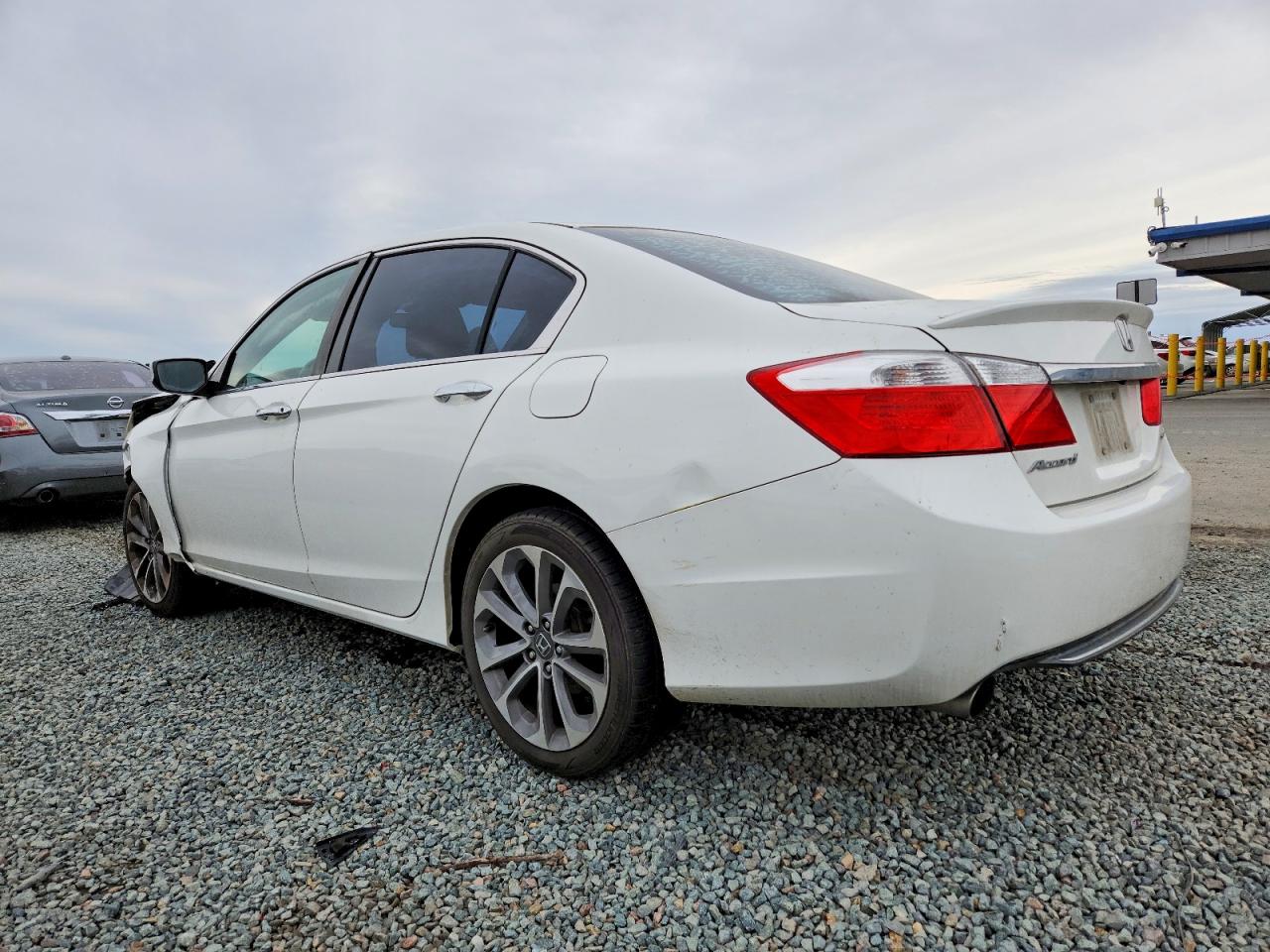 2014 HONDA ACCORD SPORT photo 2
