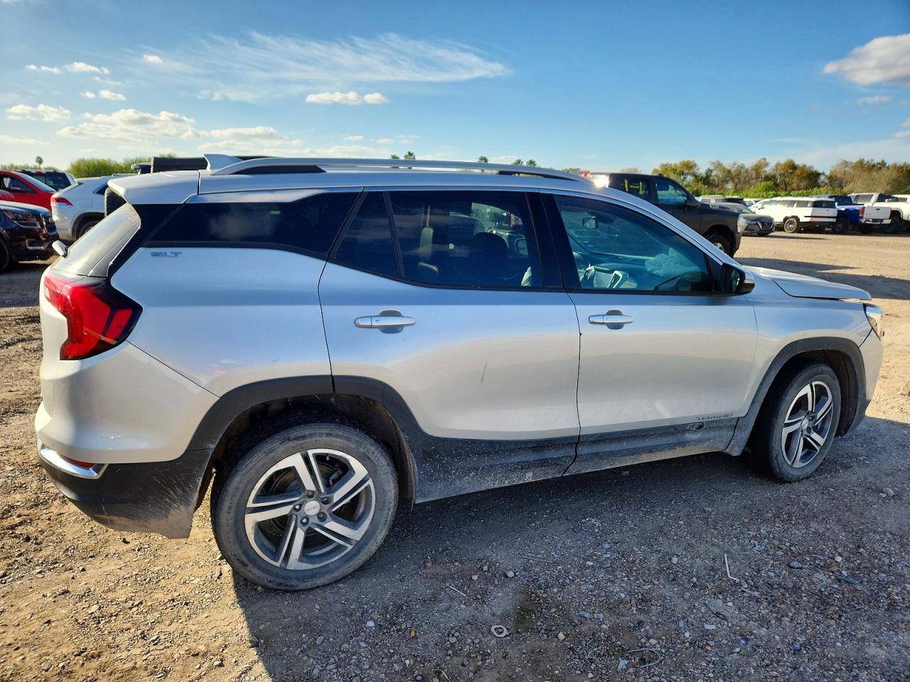 2020 GMC TERRAIN SLT photo 7