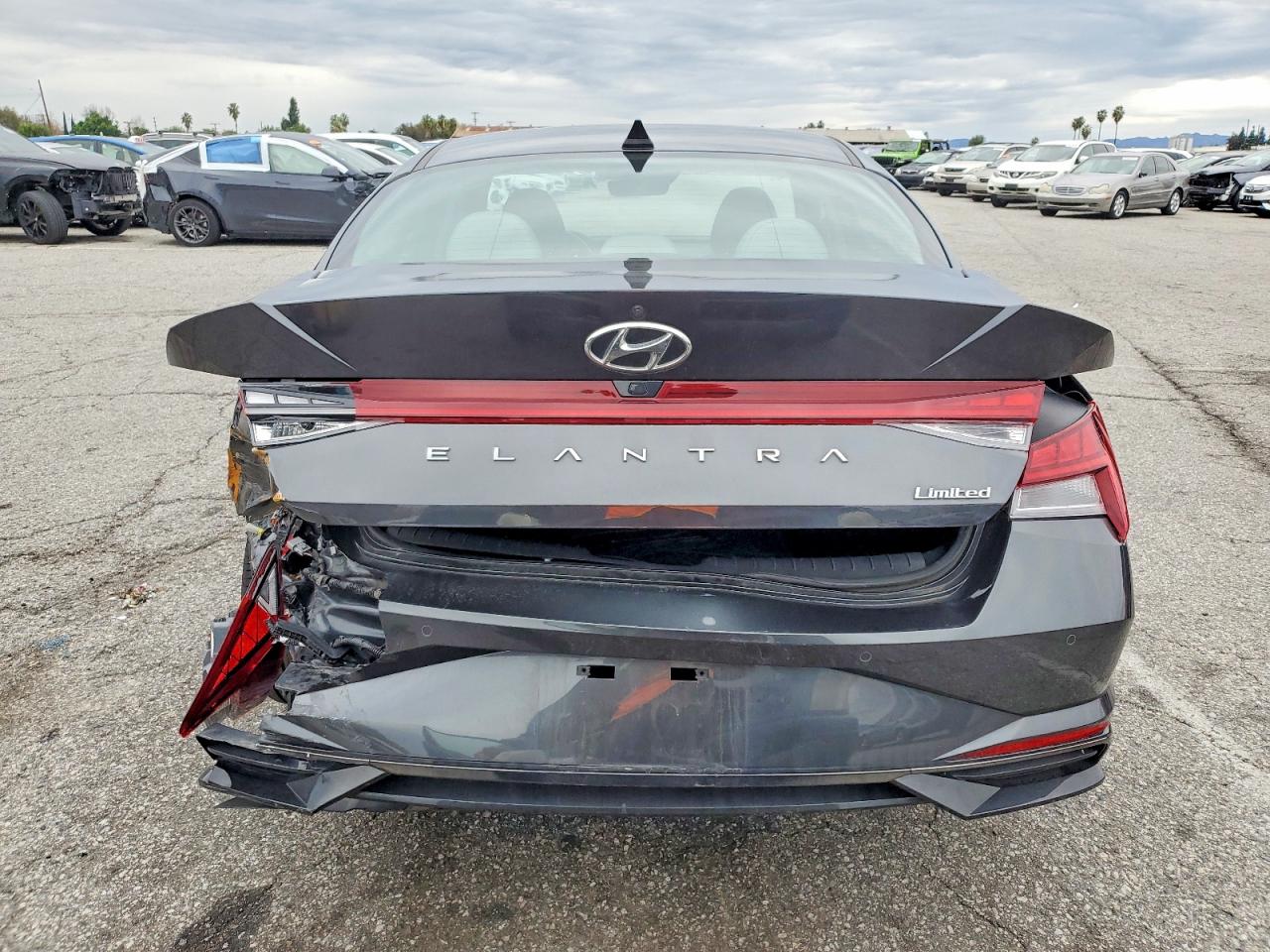 2022 HYUNDAI ELANTRA LIMITED photo 6