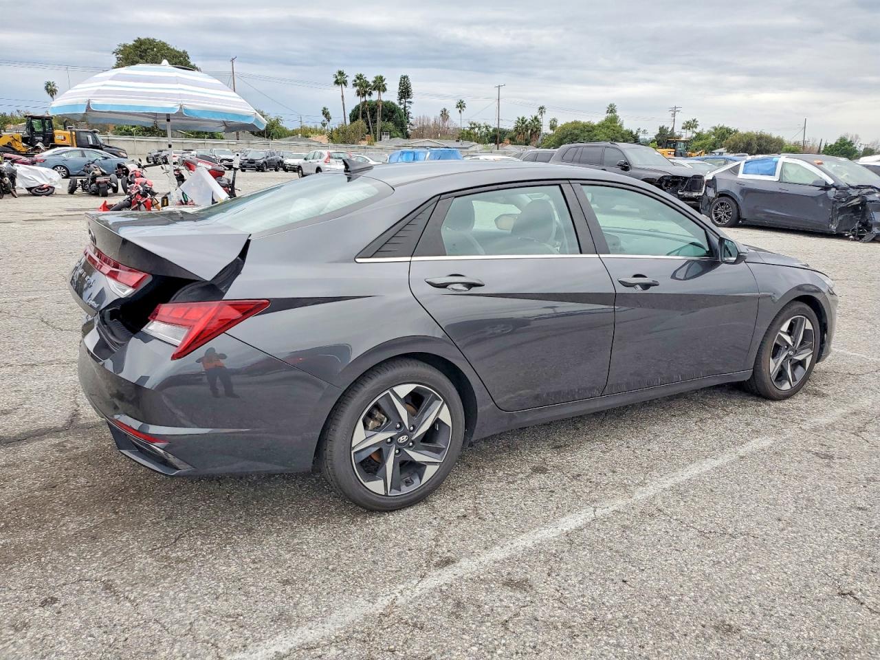 2022 HYUNDAI ELANTRA LIMITED photo 3
