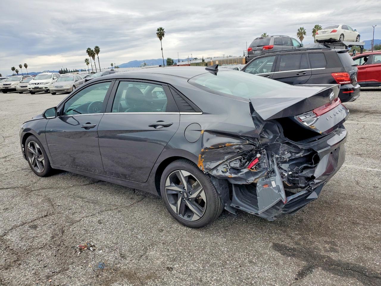 2022 HYUNDAI ELANTRA LIMITED photo 2