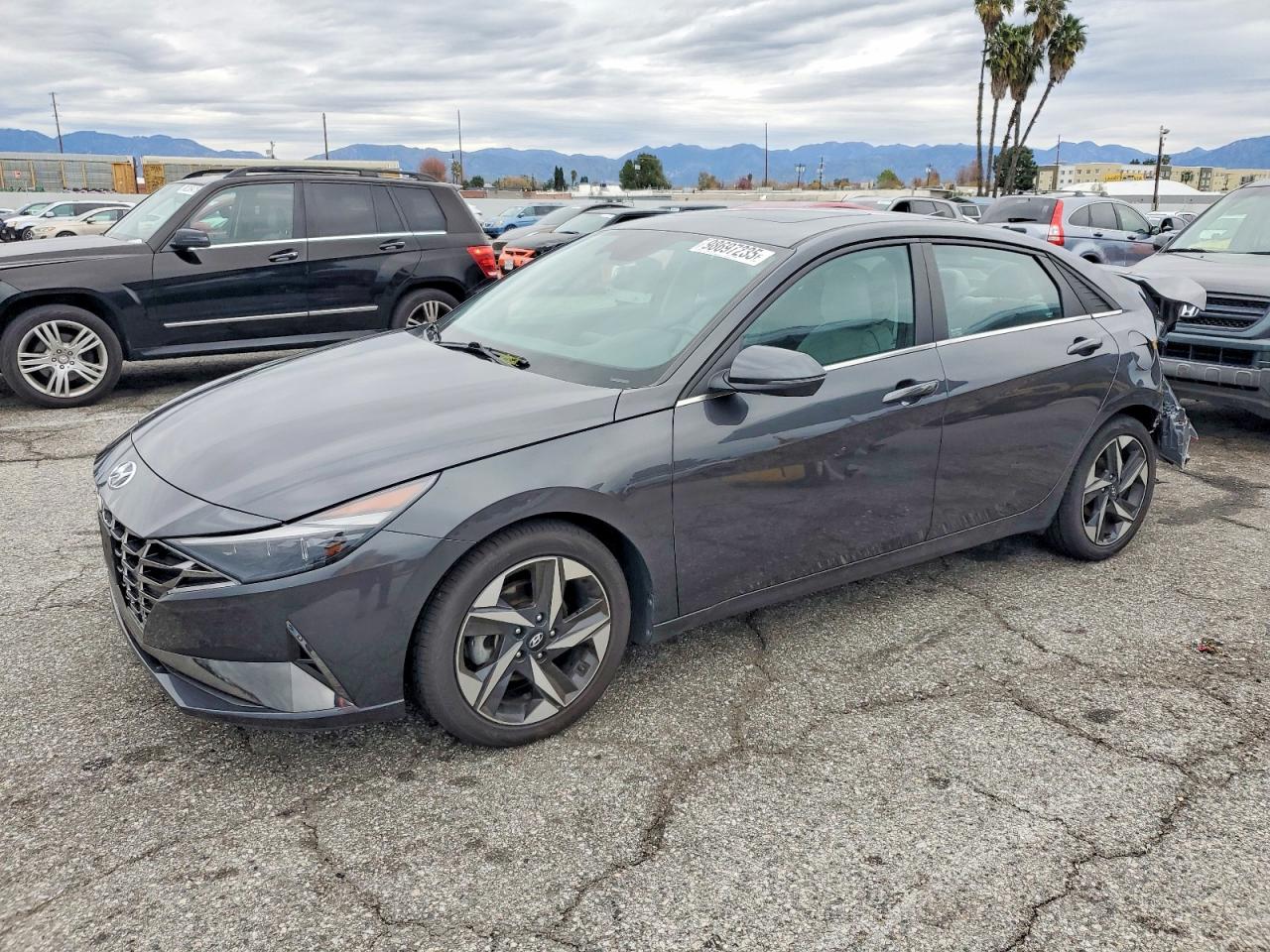 2022 HYUNDAI ELANTRA