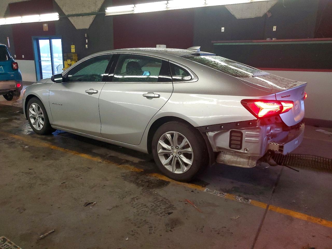 2022 CHEVROLET MALIBU LT photo 3