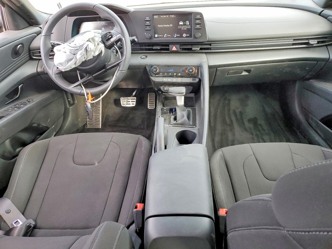 2025 HYUNDAI ELANTRA SEL SPORT photo 8