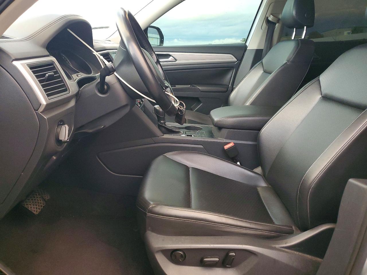 2018 VOLKSWAGEN ATLAS SE photo 7