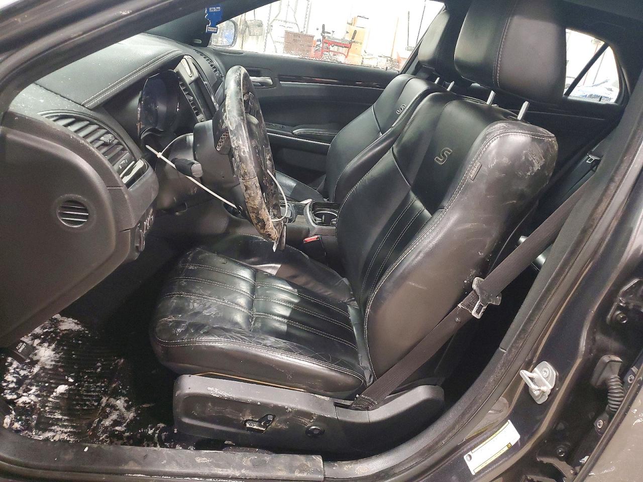 2019 CHRYSLER 300 S photo 7