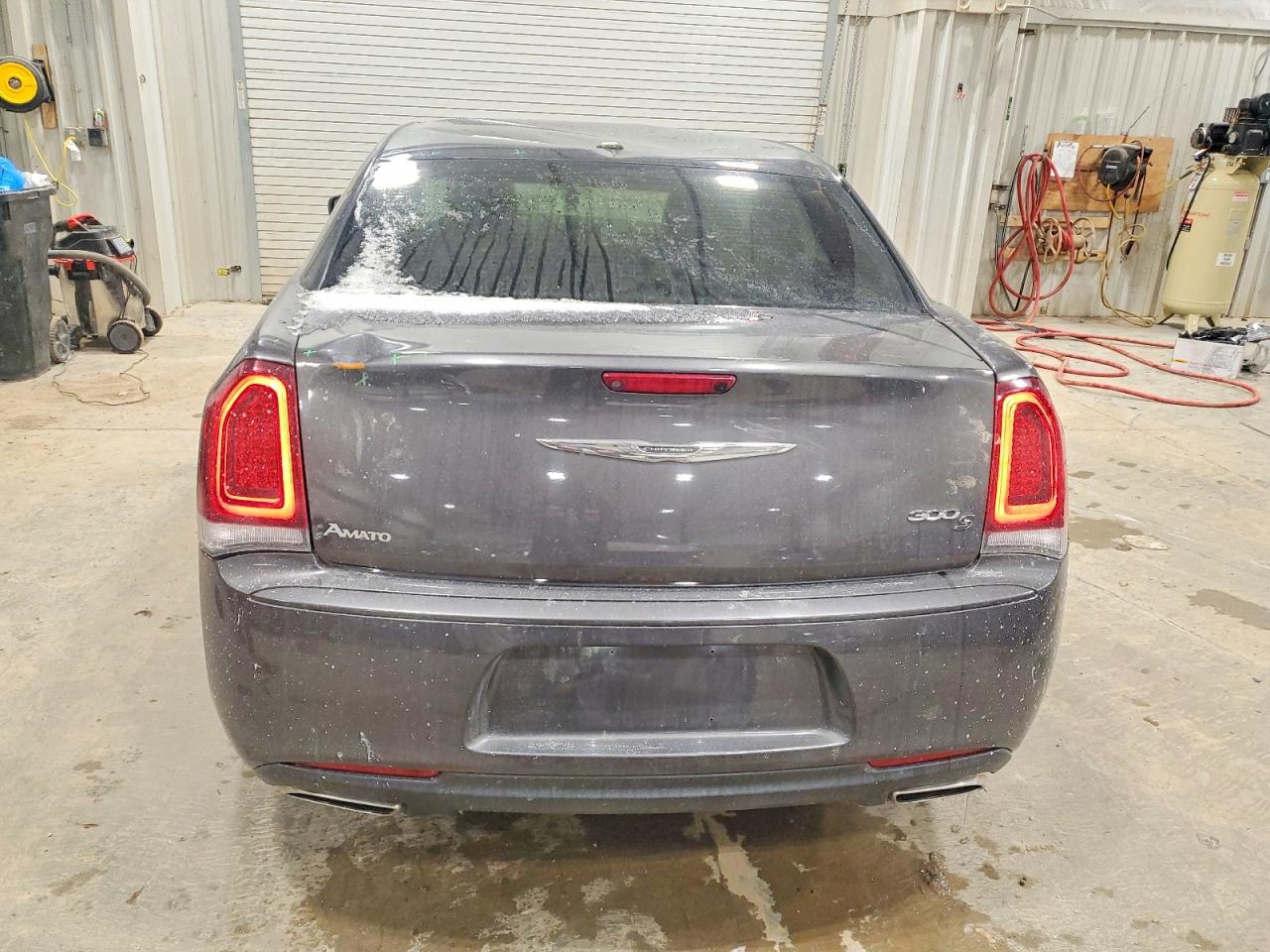 2019 CHRYSLER 300 S photo 6
