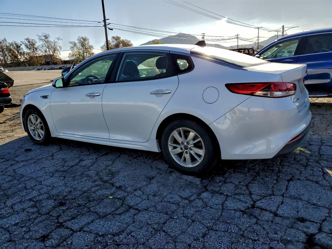 2016 KIA OPTIMA LX photo 2