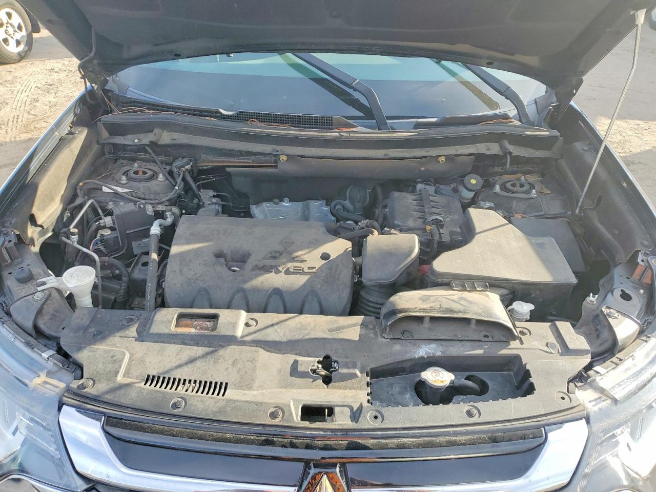 2018 MITSUBISHI OUTLANDER SE photo 12
