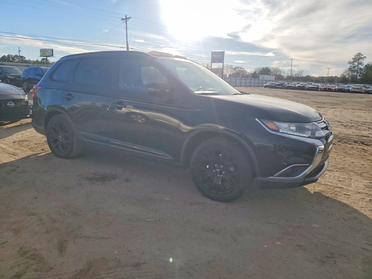 2018 MITSUBISHI OUTLANDER SE photo 4