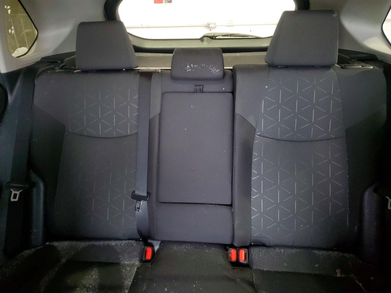 2022 TOYOTA RAV4 XLE photo 19