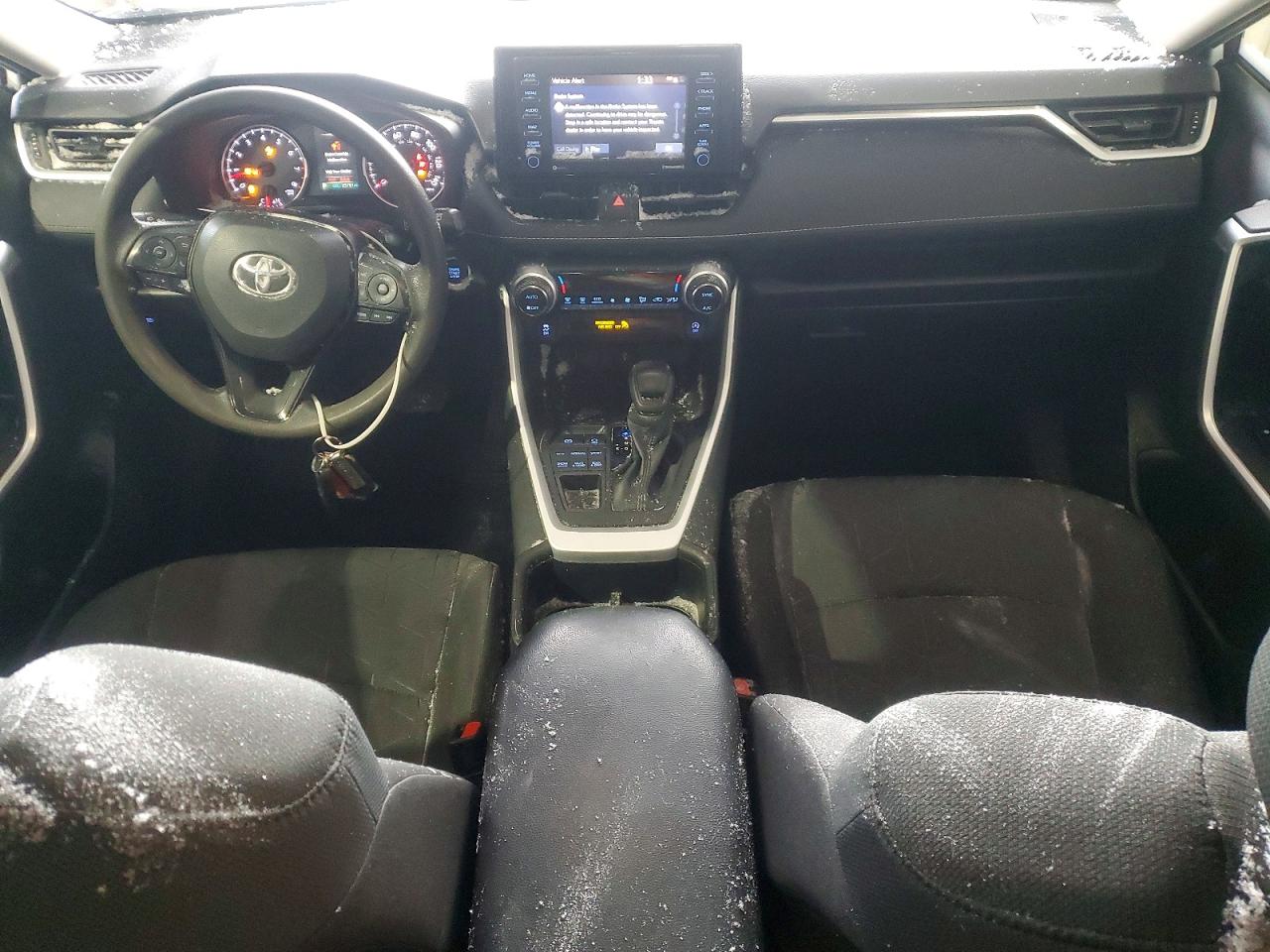 2022 TOYOTA RAV4 XLE photo 15