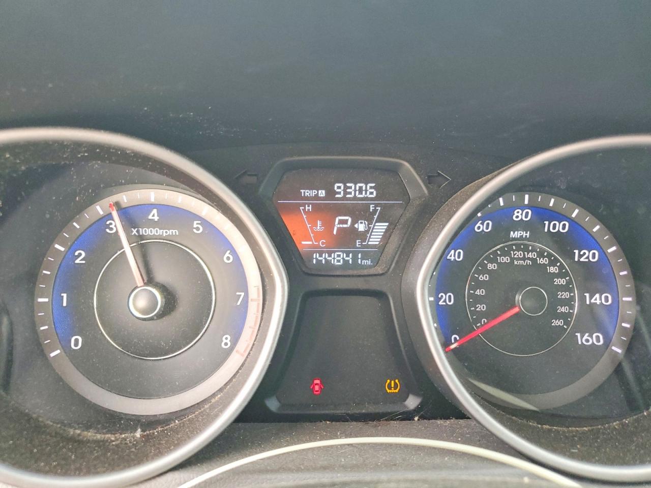 2014 HYUNDAI ELANTRA SE photo 9