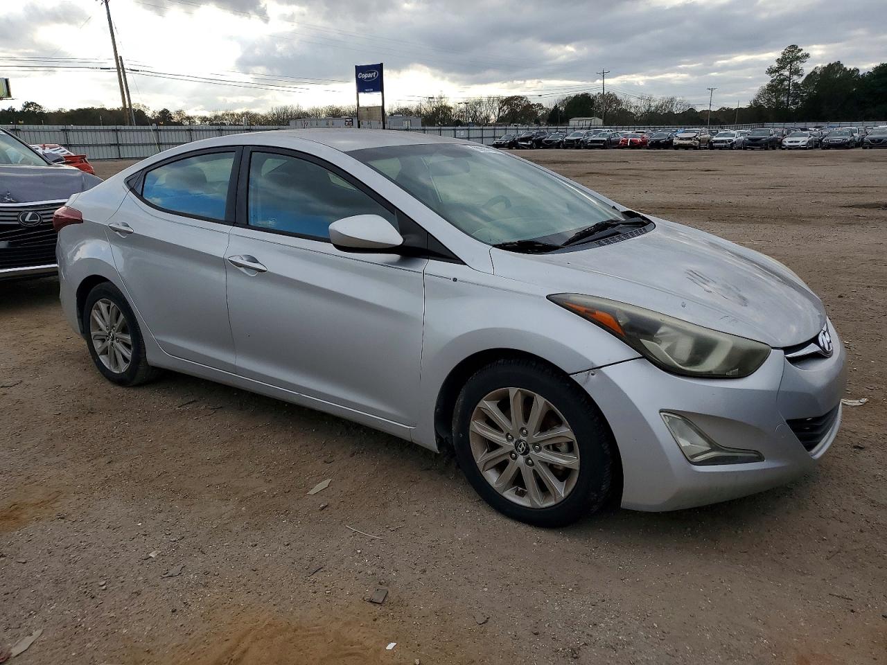 2014 HYUNDAI ELANTRA SE photo 4