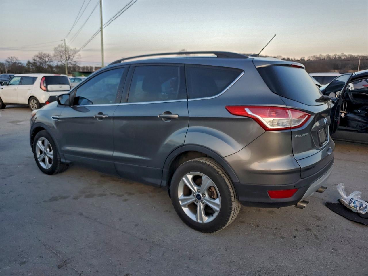 2014 FORD ESCAPE SE photo 2