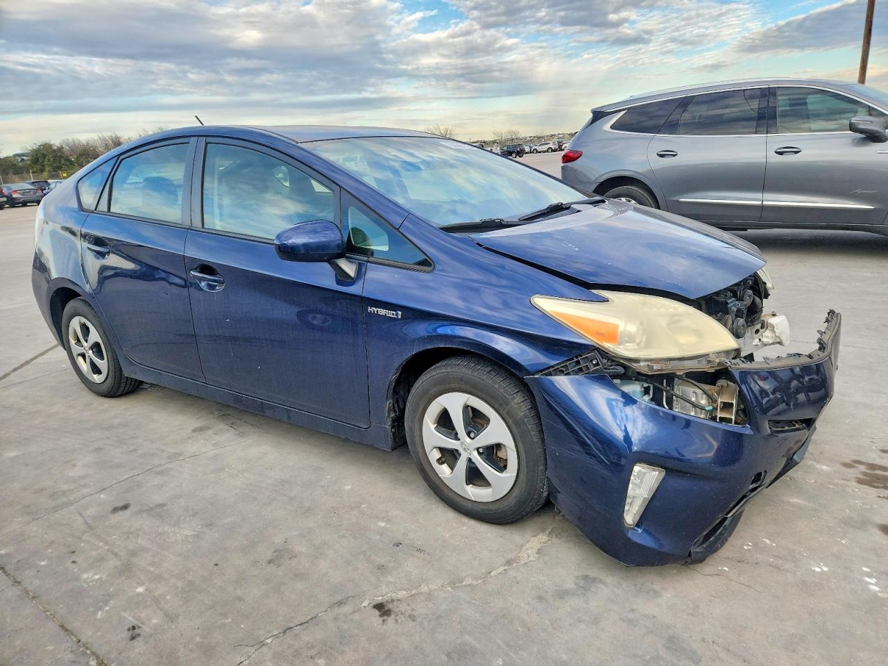 2014 TOYOTA PRIUS photo 4