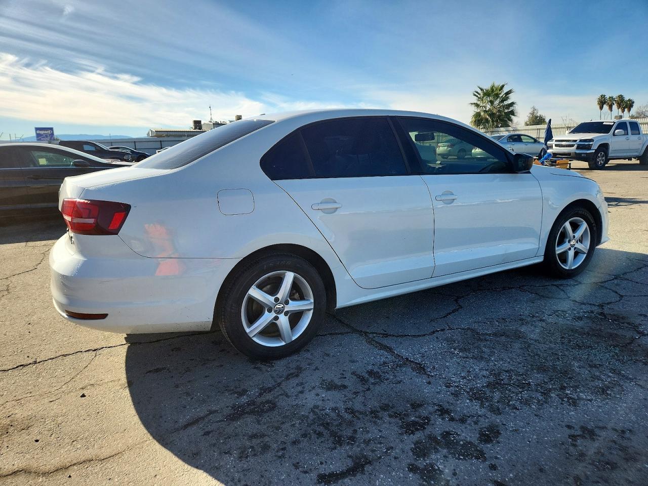 2016 VOLKSWAGEN JETTA S photo 3