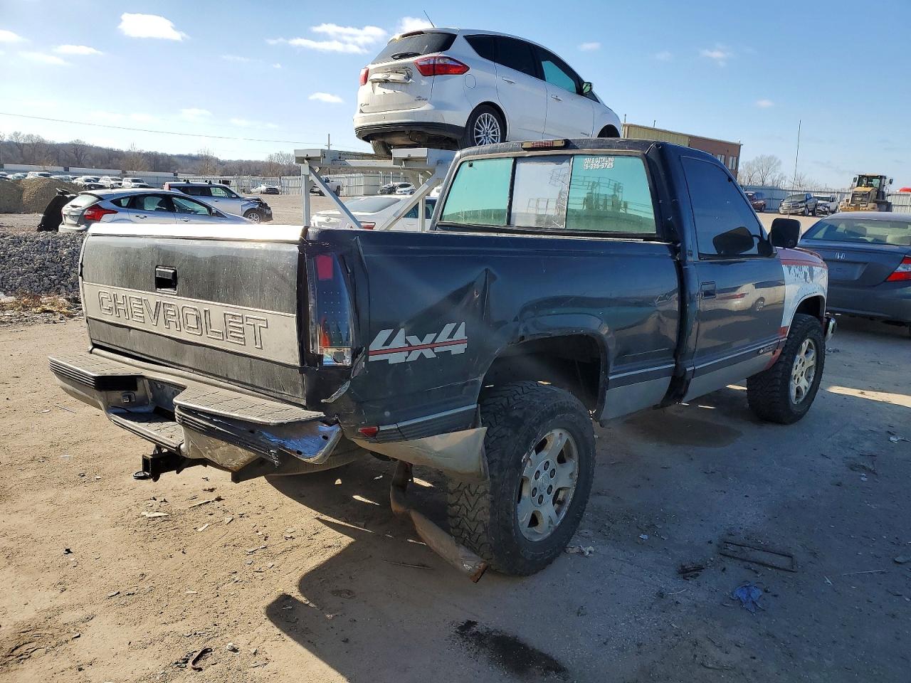 1994 CHEVROLET GMT-400 K1500 photo 3